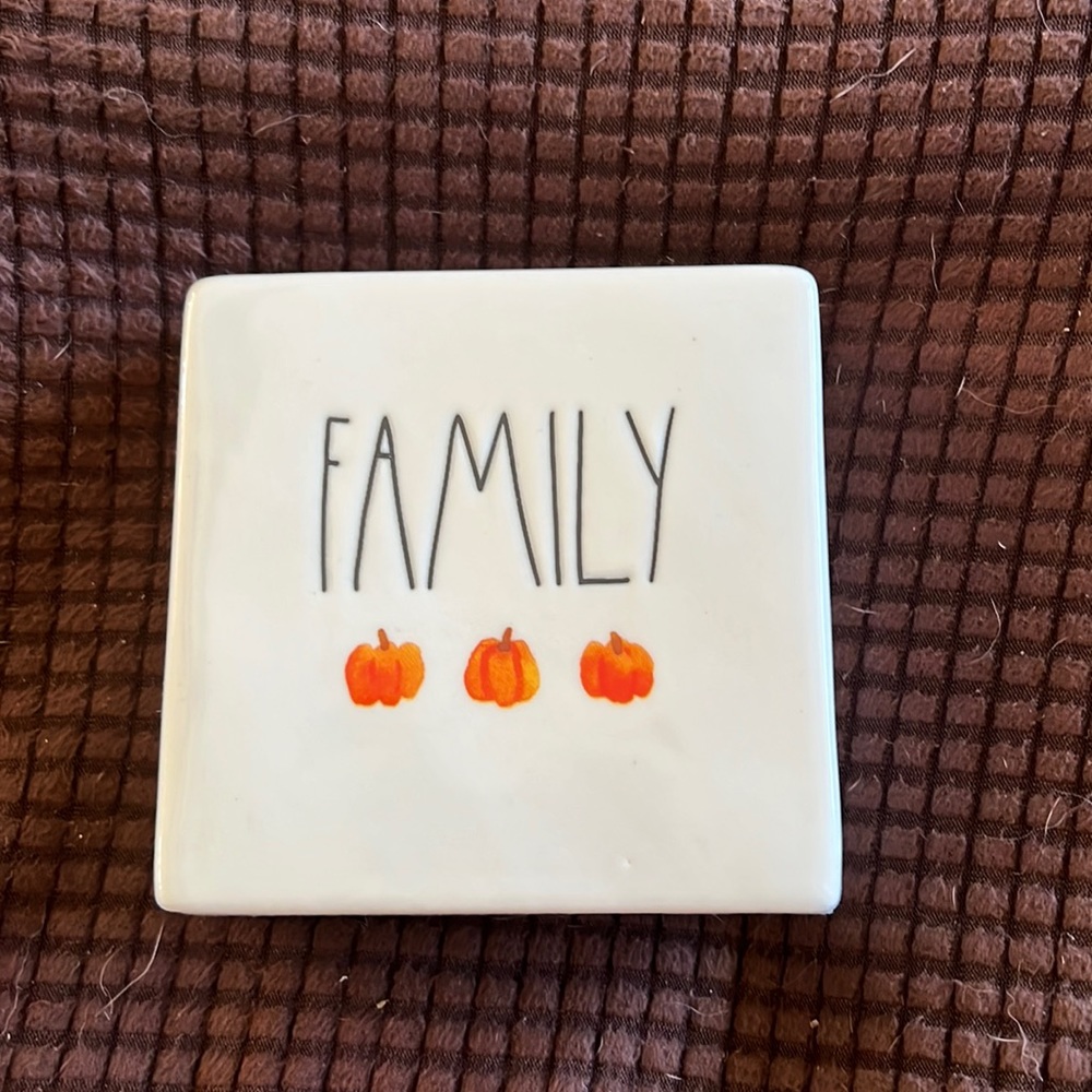 Rae Dunn family paper weight
